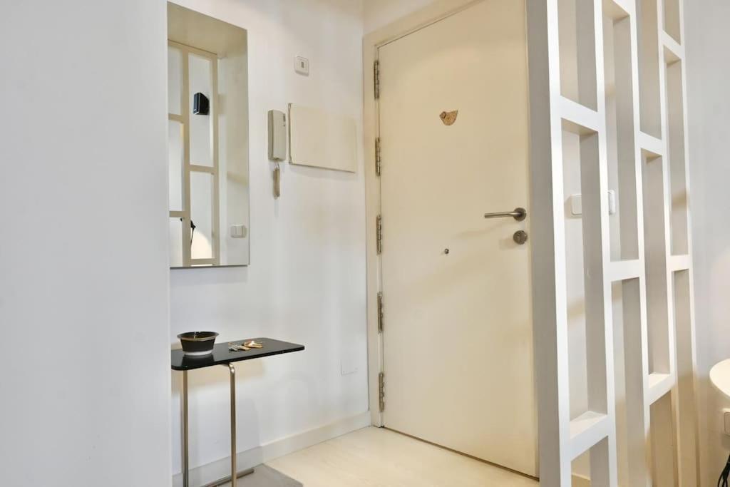 For You Rentals Apartamento Temporal Con Encanto A Pocos Metros Del Sol Myr13 마드리드 외부 사진