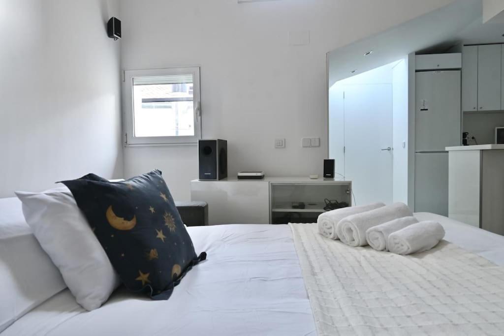 For You Rentals Apartamento Temporal Con Encanto A Pocos Metros Del Sol Myr13 마드리드 외부 사진
